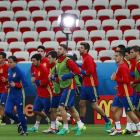 Los jugadores de la selección española, durante el entrenamiento de ayer en el estadio Allianz Riviera con motivo del encuentro de la primera fase de la Eurocopa 2016 que les enfrenta hoy a Turquía-EFE/JuanJo Martín