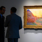 Esta pintura es una de las pocas de la serie Almiares de Monet que han salido a subasta este siglo.-AFP