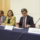 La consejera, en el centro, durante el consejo de dirección celebrado ayer en Burgos.-SANTI OTERO