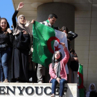 Estudiantes de medicina protestan contra Bouteflika en Argel.-EFE