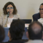 Victoria Molpeceres, de ADE, junto a Fidel Velasco, de CCOO, ayer, al inicio de la jornada.-RAÚL G. OCHOA