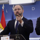 Santiago Abascal, en una rueda de prensa de Vox en el Congreso de los Diputados.-DAVID CASTRO