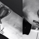 Los tatuajes del árbitro inglés Mark Clattenburg.-TWITTER