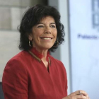 La portavoz del Gobierno, Isabel Celaá, en la rueda de prensa posterior al Consejo de Ministros.-DAVID CASTRO