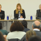 La directora de Políticas Culturales, Mar Sancho, en el centro, inauguró el evento.-ISRAEL L. MURILLO