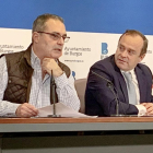 Los concejales de Vox, Ángel Martín y Fernando Martínez-Acitores.