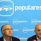 El presidente del PP de Valladolid, Ramiro Ruiz Medrano, y el secretario general del partido, Jesús Julio Carnero, valoran los resultados electorales-Ical