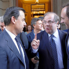 Fernando Martínez Maíllo y Juan Vicente Herrera asisten a la sesión de investidura.-ICAL