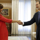 Laura Borràs y Felipe VI, este miércoles en la Zarzuela.-EFE