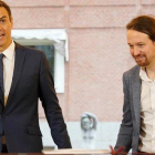 Pedro Sánchez y Pablo Iglesias, en octubre del 2018, en la firma del acuerdo de Presupuestos en la Moncloa.-JOSÉ LUIS ROCA