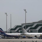 Aviones estacionados en el aeropuerto de El Prat.-ARCHIVO