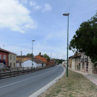 Vista de la calle de Castañares por la que discurre la N- 120.-ISRAEL L. MURILLO