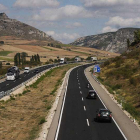 El tráfico en autopistas españolas durante agosto solo descendió en la AP-1.-G. G.