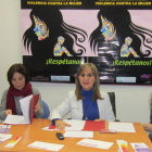 La concejala Azucena Esteban con el equipo técnico durante la presentación de la iniciativa.-L. V.