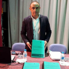 El concejal de Hacienda, Emilio Berzosa, presentó ayer el borrador de presupuestos del equipo de Gobierno.-L.V.