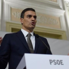 Pedro Sánchez, el pasado jueves en Lisboa, tras reunirse con el primer ministro portugués, António Costa.-AFP / FRANCISCO LEONG