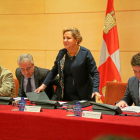 La vicepresidenta de la Junta, Rosa Valdeón, preside la reunión constitutiva del Consejo de Políticas Demográficas.-ICAL