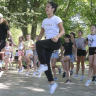 Los miembros de la compañía GetBak condujeron el taller de danza urbana en el Sierra de Atapuerca.-Raúl Ochoa