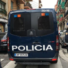 Dispositivo policial desplegado en Mataró por la operación antiyihadista de este martes.-GUILLEM SÀNCHEZ
