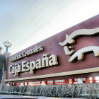 Imagen de la sede de los servicios centrales de CajaEspaña en el Portillo, en León-EL MUNDO