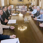 Un momento de la reunión mantenida en la Diputación Provincial.-ECB