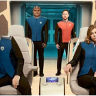 Seth Macfarlane y Adrianne Palicki, en la telecomedia de la Fox The Orville.-EL PERIÓDICO