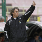 Carlos Tornadijo durante su etapa como entrenador del Burgos CF.-SANTI OTERO