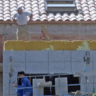 Mejorar el aislamiento de una fachada de cinco centímetros a ocho supone un euro por metro cuadrado.-ISRAEL L. MURILLO