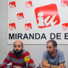 Guillermo Ubieto (izda.) y Pablo Castillo en la rueda de prensa.-E.M.