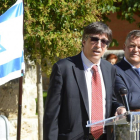 Lorenzo Rodríguez (derecha), junto al embajador de Israel en España, Alon Bar, durante las fiestas de Castrillo.-ICAL