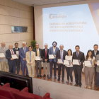 Miembros de la sociedad junto a los responsables de los catorce primeros hospitales acreditados.-ECB