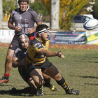 Fuente transmite el oval en el offload para dar continuidad a la acción ofensiva.-SANTI OTERO