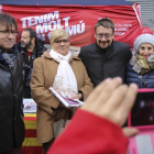 Domènech, antes de iniciar su recorrido por Sant Adrià de Besòs, el martes.-DANNY CAMINAL