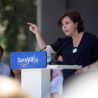 Soraya Sáenz de Santamaría, esta mañana en su primer acto de campaña interna, en Málaga.-EFE/ CARLOS DÍAZ