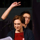 La alcaldesa de Barcelona, Ada Colau, y el líder de Más Madrid, Íñigo Errejón, en un mitin de Podemos en las elecciones generales del 2015-DAVID CASTRO