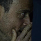 Luis Enrique, en el banquillo de El Molinón durante el partido con el Sporting.-AFP / MIGUEL RIOPA