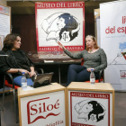 Aloña Fernández y Cristina Macía durante el encuentro.-Raúl G Ochoa