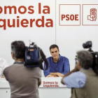 El secretario general del PSOE, Pedro Sánchez, en la primera reunión de la nueva ejecutiva del partido.-EFE / EMILIO NARANJO