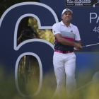 Sergio García, tras salir del hoyo 16 en la jornada de este viernes.-AP / KAMRAN JEBREILI