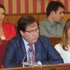 Salvador de Foronda, en una intervención durante un Pleno del Ayuntamiento de Burgos.-ISRAEL L. MURILLO