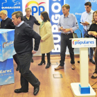 Los populares en su sede tras conocer los resultados de las elecciones nacionales.-ISRAEL L. MURILLO