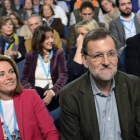 Arantza Quiroga, junto a Rajoy, durante un congreso del PP vasco.-Foto: REUTERS / VINCENT WEST