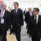 Jordi Cornet,  Íñigo Gómez de la Serna y Enric Millo, durante la inauguración del Meeting Point.-JOAN CORTADELLAS
