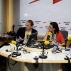 Joan Herrera, Marta Rovira y Jordi Turull, en un programa de Catalunya Ràdio.-EL PERIÓDICO
