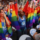 Activistas y políticos defensores de los derechos LGTBI conmemoraron los 50 años de las revueltas del bar gay Stonewall.-GETTY IMAGES