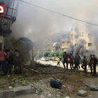 La ciudad de Duma ha sido atacada fuertemente en las últimas semanas por las fuerzas del régimen de Asad.-Foto: AP
