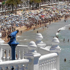 Benidorm es uno de los destinos donde se pueden encontrar las oportunidades que ya no hay en Cádiz, Ibiza o Menorca.-ECB