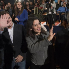 Albert Rivera e Inés Arrimadas, junto a Carlos Carrizosa, en un acto de la pasada campaña en Granollers.-/ FERRAN NADEU