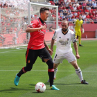 El Real Mallorca tomó ventaja en Son Moix, donde se impuso por 3-1.-JORDI AVELLÀ