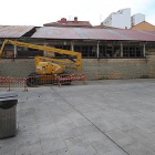 La demolición de la nave del antiguo garaje se iniciaron esta semana.-ISRAEL L. MURILLO